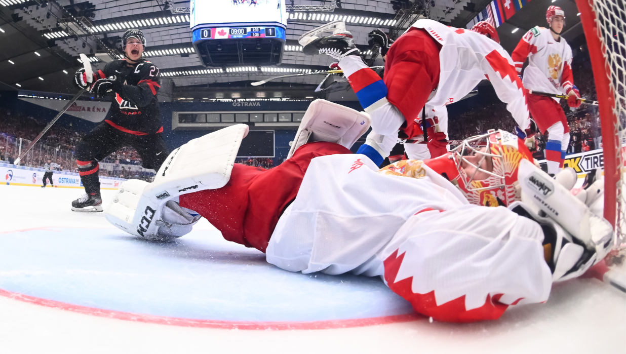 Россия подарила Канаде золото чемпионата мира. Причин поражения несколько - фото