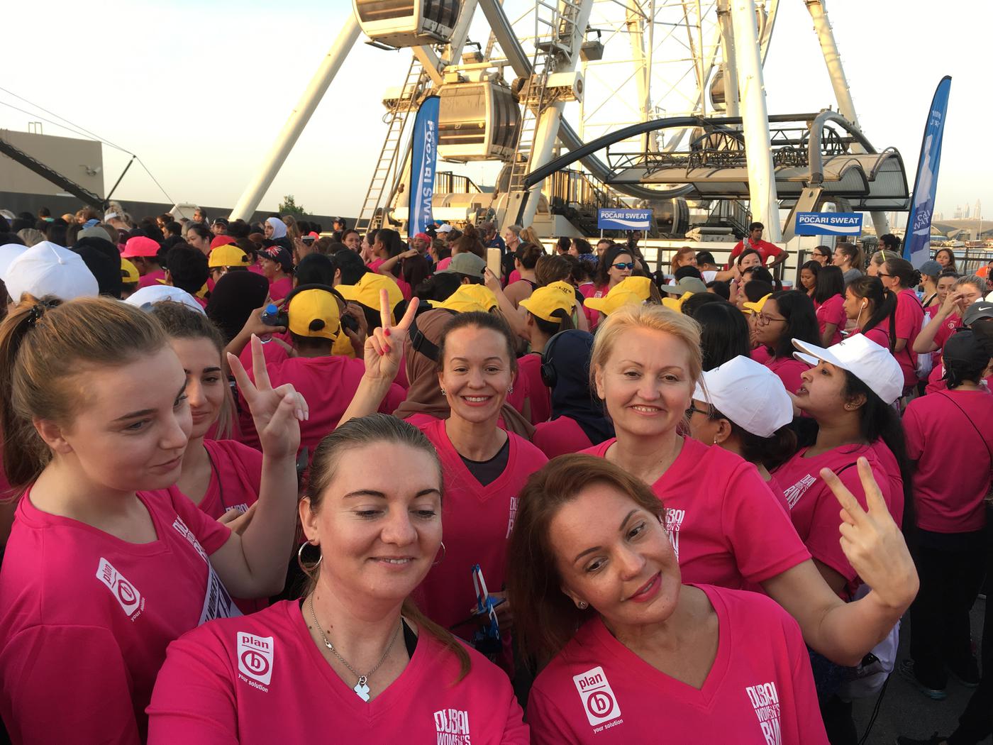 Девушки из Петербурга покорили Dubai Women’s Run - фото