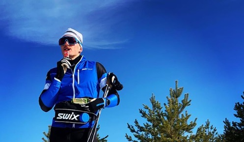 Биатлонист Халили обогнал лыжника Устюгова в контрольной гонке - фото