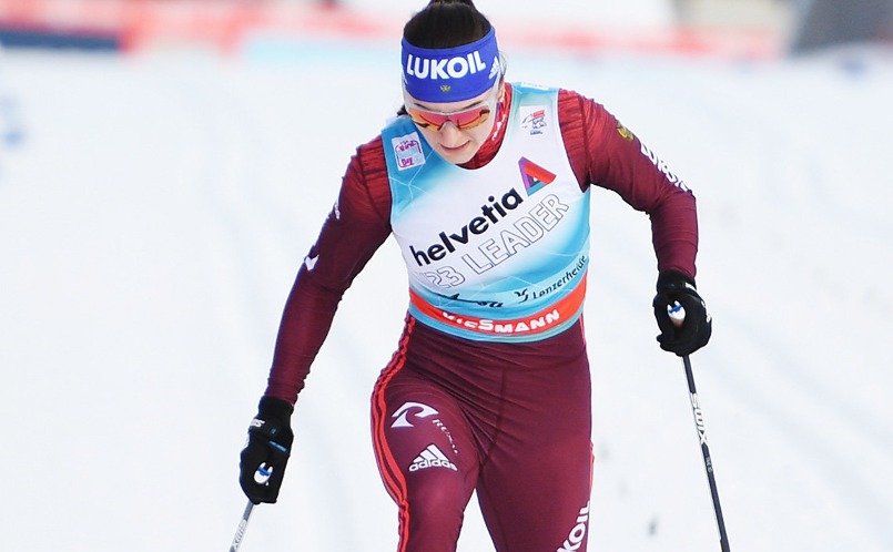 Две россиянки попали в тройку призеров на первом этапе «Тур де Ски» - фото