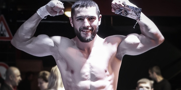 Чемпион Европы по версии WBO Артур Акавов: Следующий бой могу провести в России - фото
