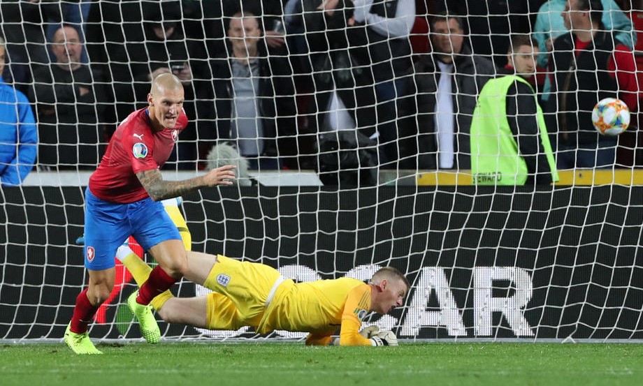 День чудес в отборе Евро-2020! 30-летний дебютант сборной Чехии уничтожает англичан, Андорра играет ''на ноль'' и побеждает! - фото