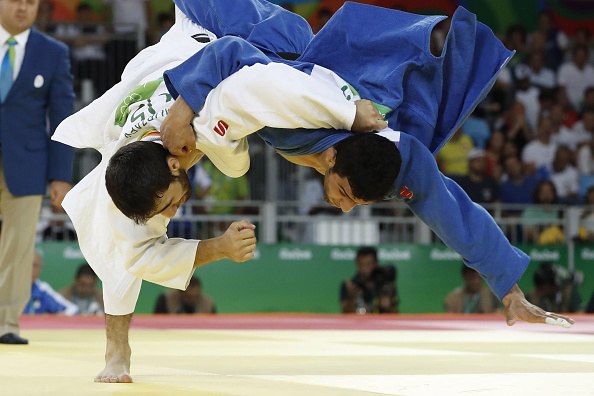 Халмурзаев вышел в полуфинал турнира в Рио - фото