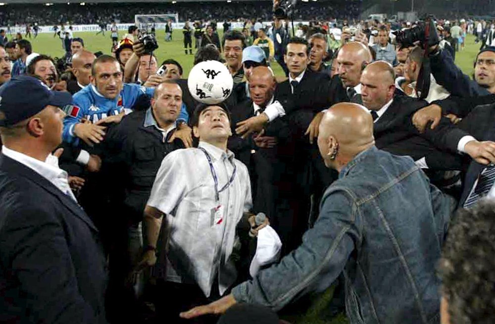 Диего Марадона на матче «Наполи» в Неаполе