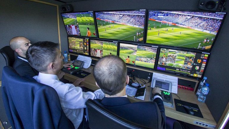ФИФА открыла курсы подготовки специалистов VAR - фото