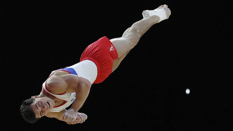 Российские гимнасты завоевали золото на ЧЕ - фото