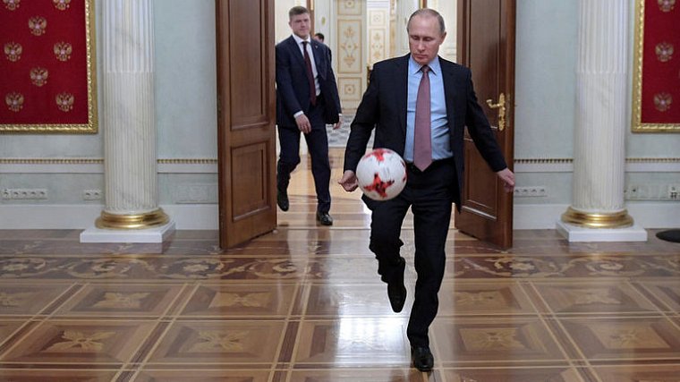 Владимир Путин: ЧМ-2018 даст невероятный импульс в развитии спорта - фото