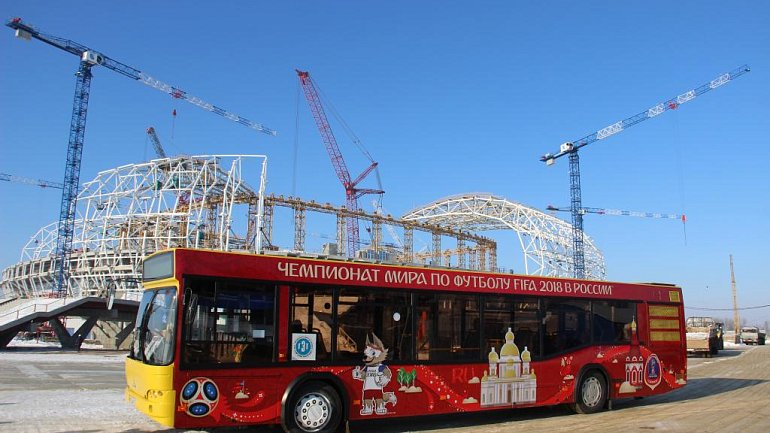 В Москве запустят 120 шаттлов для доставки болельщиков к стадионам - фото