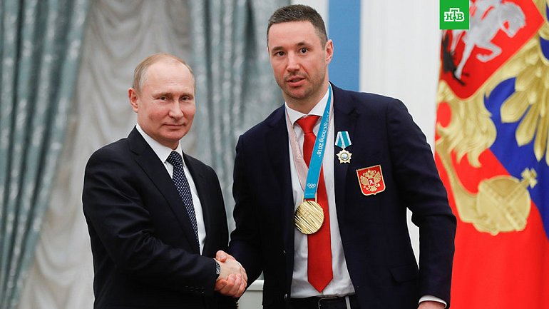Владимир Путин согласился сыграть в хоккей с Ильей Ковальчуком - фото