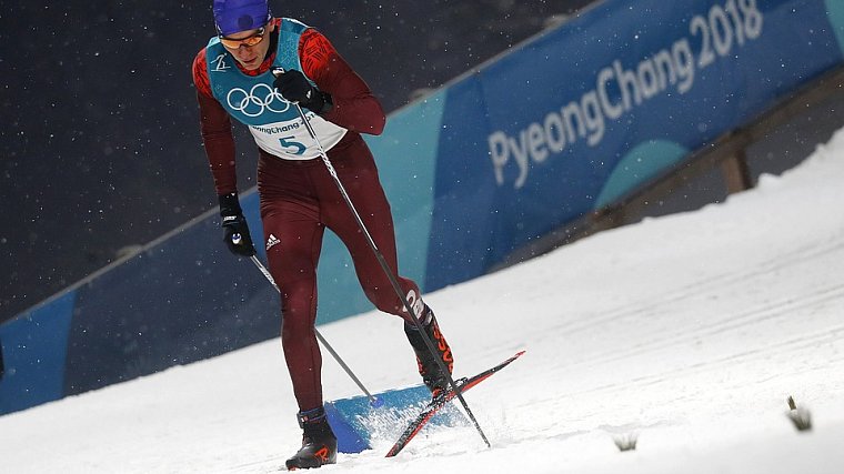 Медали в лыжных гонках: Большунов бился за золото и завоевал серебро, Ларьков взял бронзу - фото