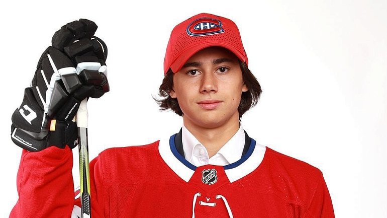 Романов забросил первую шайбу в НХЛ и помог выиграть «Монреалю» - фото