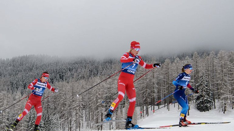 Российские лыжницы одержали первую победу в сезоне Кубка мира - фото