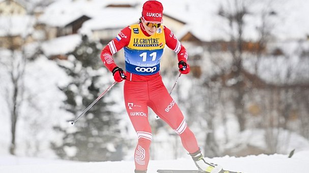 Юлия Ступак стала второй в масс-старте на Тур де Ски - фото