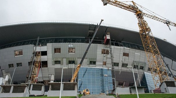 ФСБ проводит обыски в компании генподрядчика стадиона на Крестовском - фото