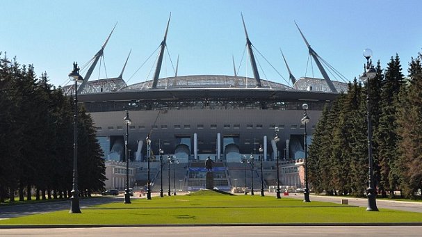 Экс директор стадиона «Петровский» Богдан Оганов: Стадион на Крестовском? Или разворуют, или достроят - фото