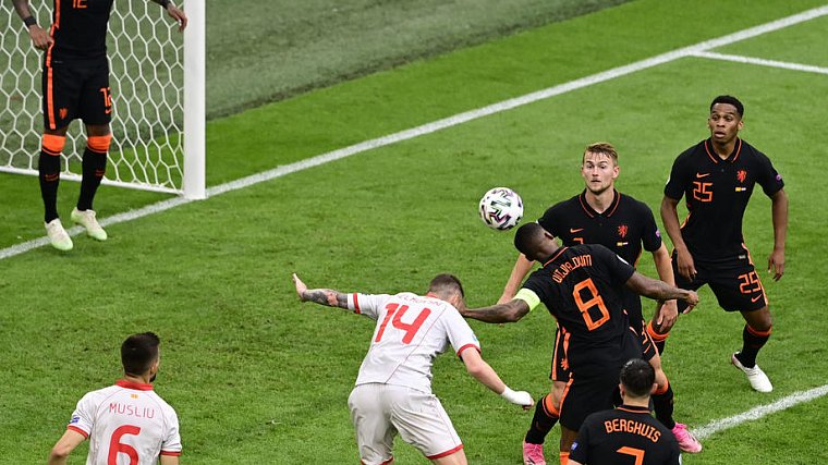 Нидерланды разгромили Северную Македонию, Австрия впервые вышла в плей-офф Евро - фото