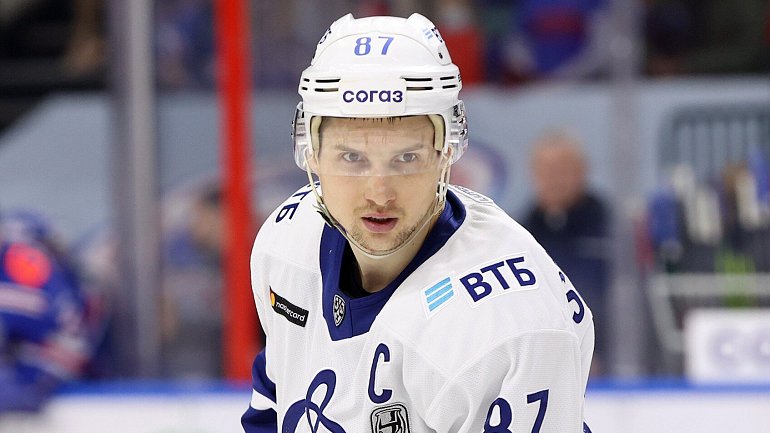 Шипачев признан самым ценным игроком сезона-2020/21 в КХЛ - фото