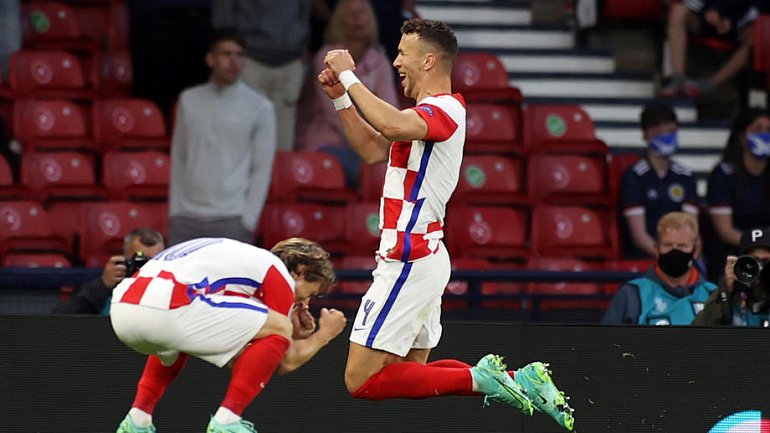 Хорватия потеряла своего ведущего форварда накануне матча 1/8 финала Евро с Испанией - фото
