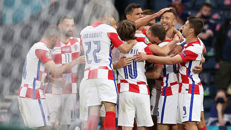 Англия и Хорватия одержали победы и вышли в плей-офф Евро-2020 - фото