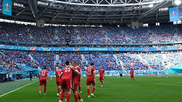 В УЕФА оценили проведение Евро-2020 в Санкт-Петербурге - фото