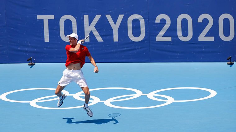Медведев не вышел в полуфинал Олимпиады-2020 - фото