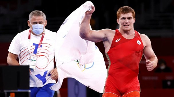 Россия сохранила пятое место в медальном зачете Олимпиады благодаря золоту Евлоева - фото