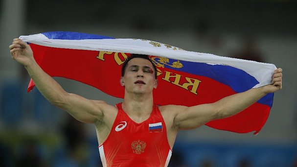 Россиянин Власов взял золото на чемпионате мира  - фото