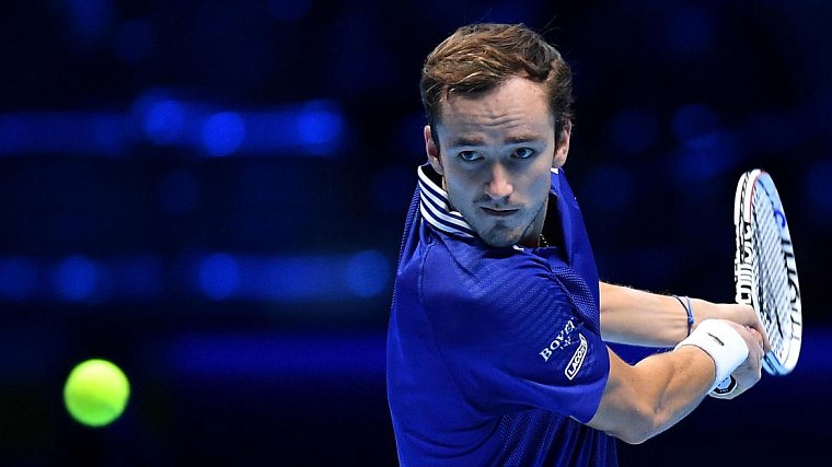 Медведев одержал вторую победу на Итоговом турнире - фото