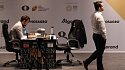 Порноактриса проведет с Непомнящим ночь за победу над Карлсеном - фото