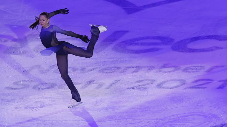 Валиева выиграла чемпионат России, Туктамышева осталась без медали - фото