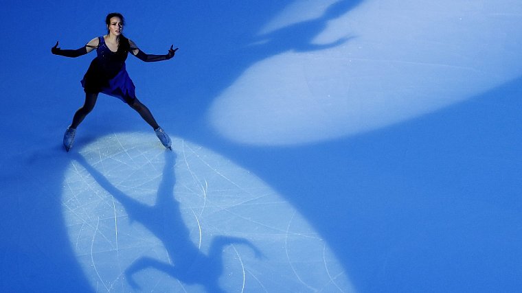 Загитова выступила с показательным номером на чемпионате России - фото