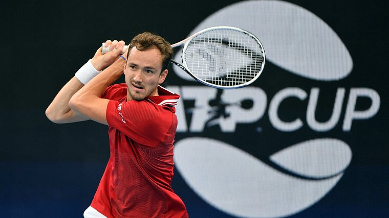 Медведев проиграл Умберу на ATP Cup - фото