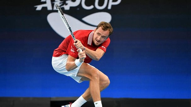 Медведев рассказал, что помешало ему выиграть первый матч на ATP Cup-2022 - фото