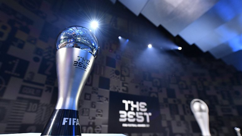Левандовский – лучший игрок года, Месси и Роналду в сборной сезона. Прошла премия ФИФА по итогам календарного 2021 года - фото