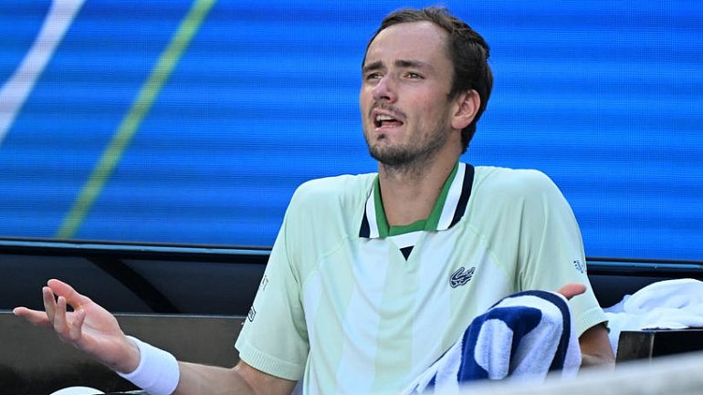 Медведев – четвертьфиналист Australian Open-2022 - фото