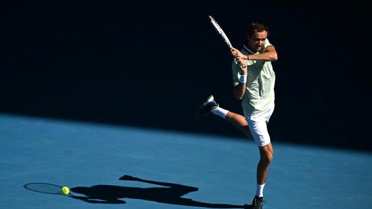 Медведев вышел в полуфинал Australian Open - фото