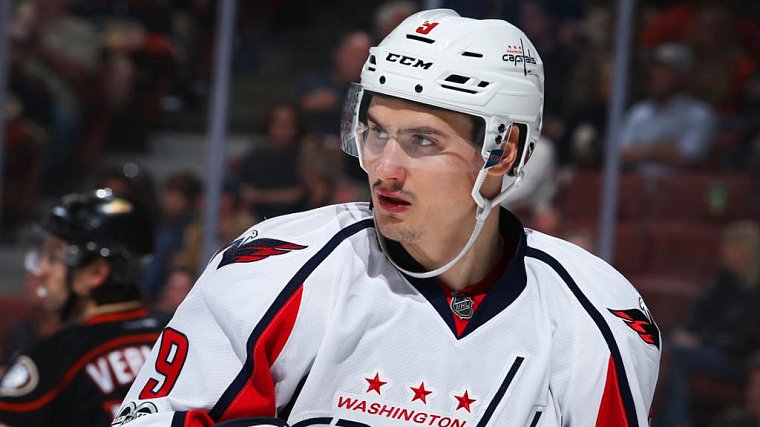 Орлов стал второй звездой дня в НХЛ - фото