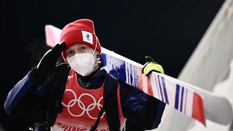 Россия завоевала первую олимпийскую медаль в прыжках с трамплина в истории - фото