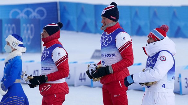 Я – Большунов! На Олимпиаде-2022 вся команда Вяльбе – короли лыж - фото