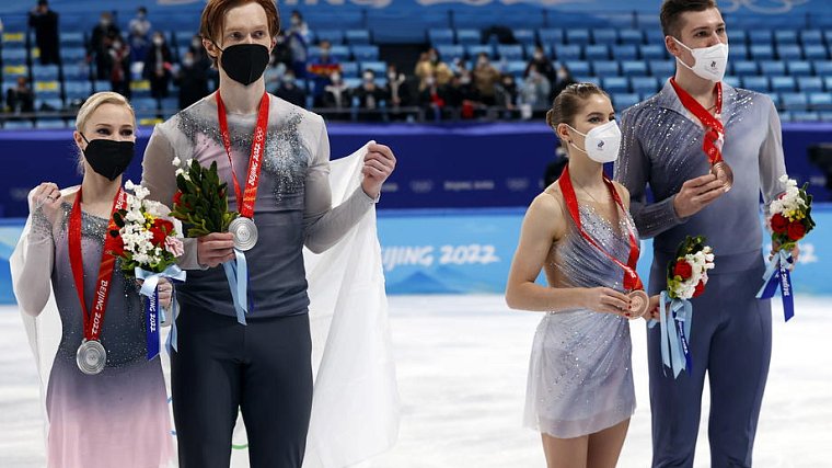 Россия занимает восьмое место в медальном зачете Олимпиады-2022. Президент ОКР обещал борьбу за топ-3 - фото