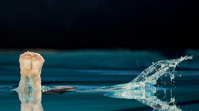 Прыгун в воду Сергей Немцанов выбрал бабушку, а не свободу - фото