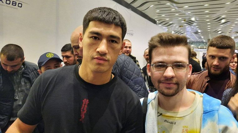 «Такие победы всегда вдохновляют»: Как Россия встретила непобежденного боксера Бивола - фото