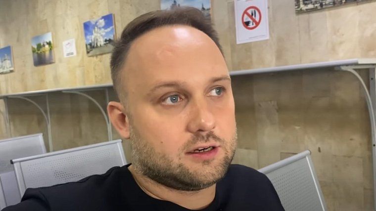 Ведущий «Есть тема» Антон Анисимов отреагировал на угрозы из-за Касаткиной - фото