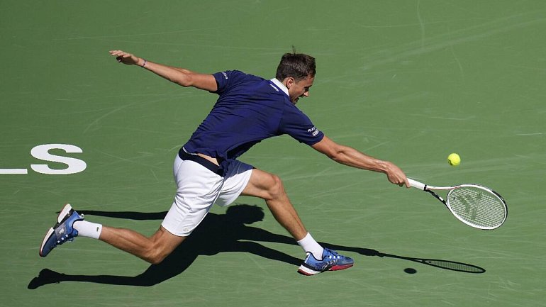 Медведев вылетел с турнира «Мастерса» и потерял первую строчку в рейтинге ATP - фото