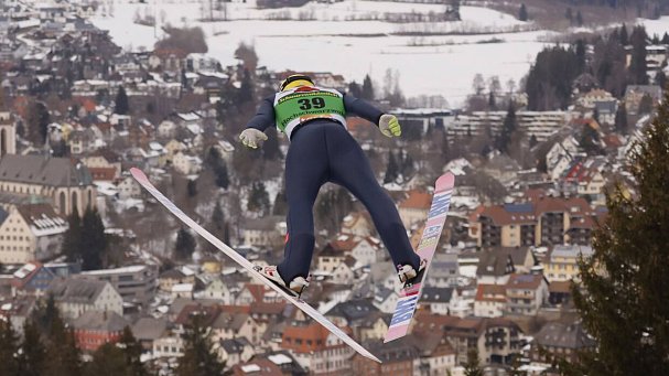 Российские летающие лыжники не будут сниматься с соревнований в знак протеста - фото