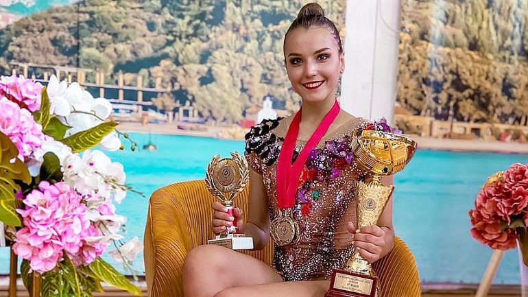 Российская гимнастка будет выступать за сборную Черногории - фото