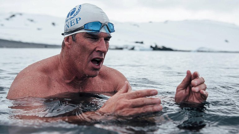 Пловец-экстремал Льюис Пью: После заплыва мечтаю о горячей ванне - фото