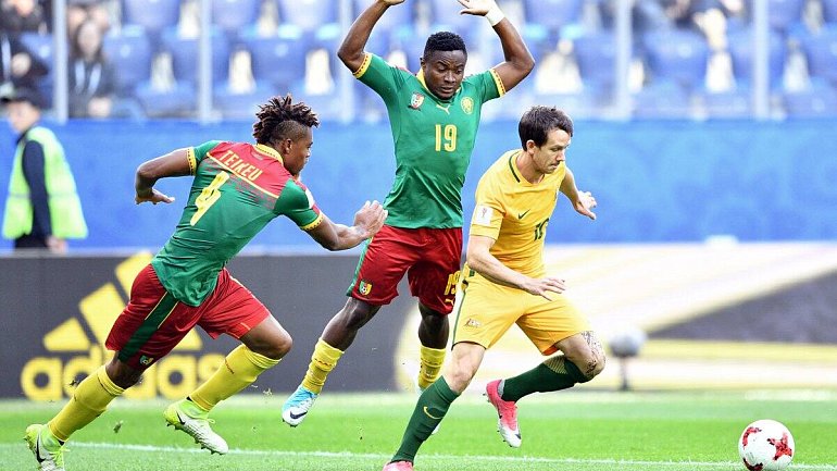 Камерун и Австралия не смогли определить победителя в Петербуре - фото
