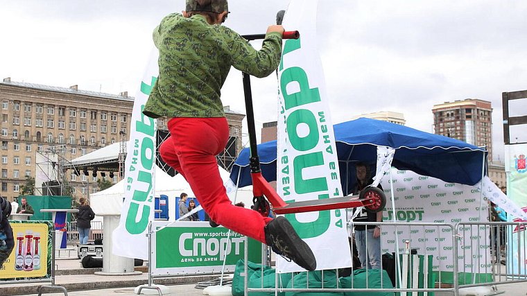 День молодежи в Петербурге: Piter Street Games на Московской площади - фото