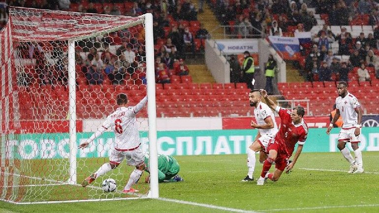 Червиченко прокомментировал незасчитанный гол Осипенко в матче с Мальтой - фото